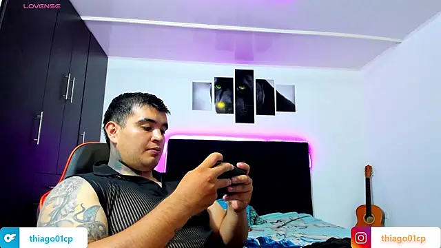 Chat XXX en directo de thiago__cp01