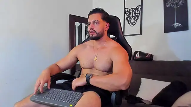 Chat XXX en directo de Justin_kingX7