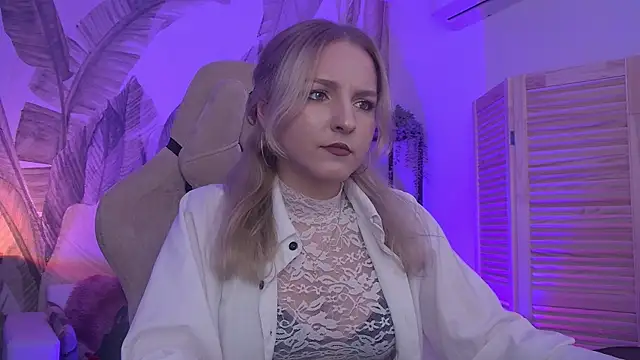ViolaMore live XXX chat