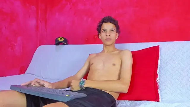Chat XXX en directo de LatinPrince_