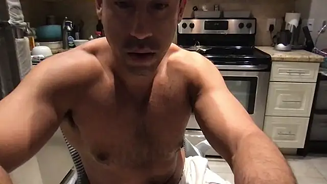 دردشة BigGuyMuscle الجنسية المباشرة