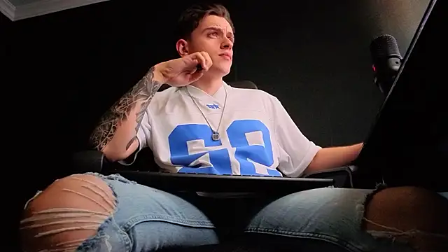 FelixStarkk 现场XXX聊天