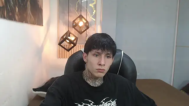 Chat XXX en directo de Cry_thereal