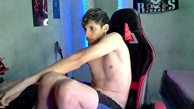 flaquito_junior live XXX chat