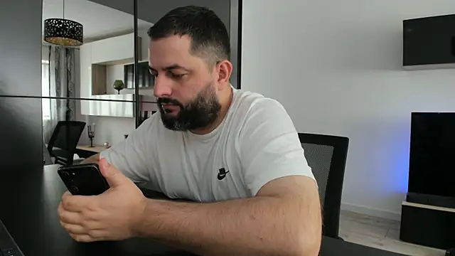 DravenPeak Chat XXX live