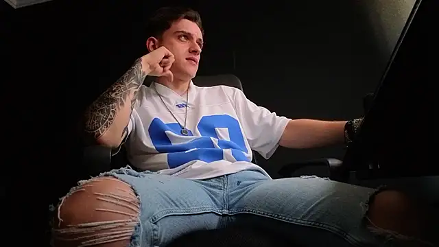Czat XXX na żywo – FelixStarkk