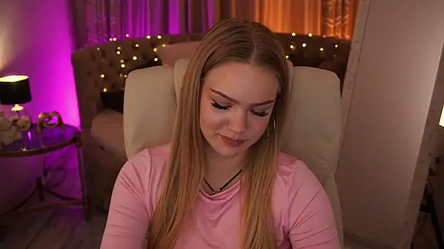 CelesteNoir Adlı Modelin Canlı XXX Sohbeti