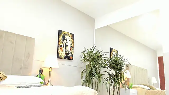 Angie_abby élő XXX-chatje