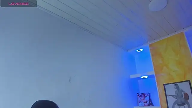 _Briana_kim élő XXX-chatje