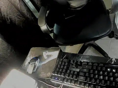 XXX chat uživo modela master_badboy