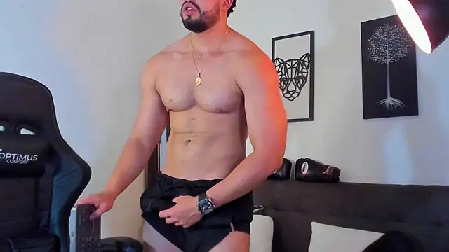 Justin_kingX7 Adlı Modelin Canlı XXX Sohbeti