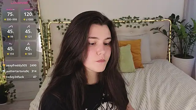 EmiWren's Live XXX Chat