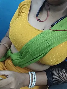 Tamil_Vennila_'s Live XXX Chat