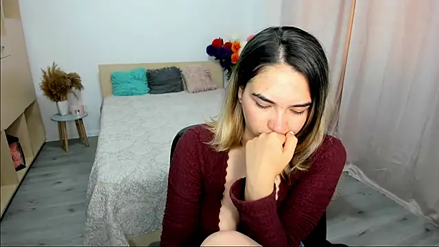 AlexaJuly: απευθείας συνομιλία ΧΧΧ