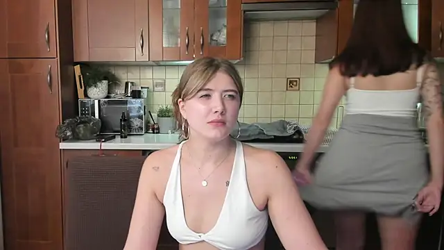 HotCaramellsTV Live XXX-Chat