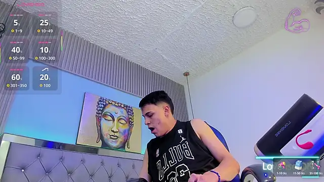 צ'אט XXX בשידור חי של Ethanx18_