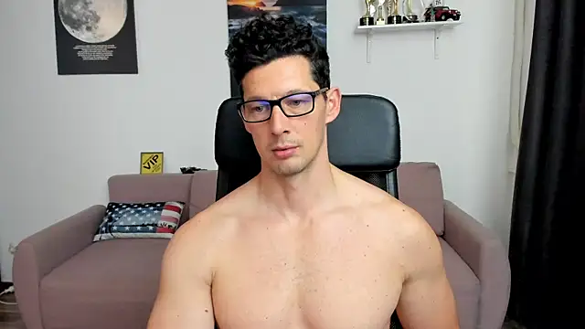 BrutusK08 Chat XXX live