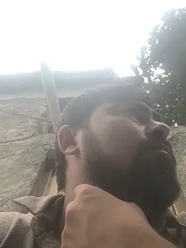 צ'אט XXX בשידור חי של eminrehi