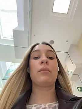 Chat XXX Live SashaCatt