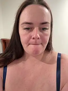 Czat XXX na żywo – carinabro10