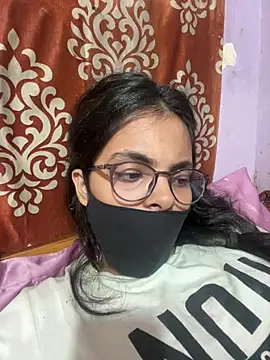 Sandhya_77's Live XXX Chat