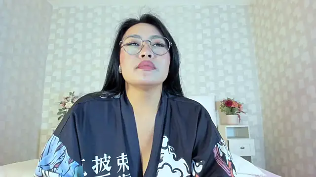 Czat XXX na żywo – NatsumiHun