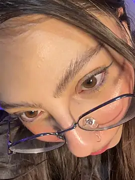 Chat +18 de D-Bunnyyy ao vivo