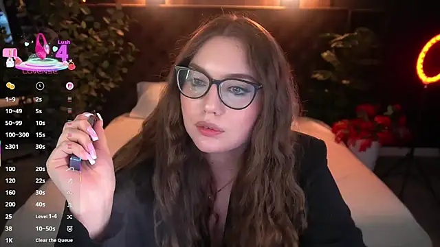 Chat +18 de LuxSopphia ao vivo