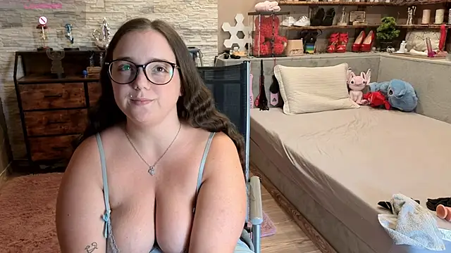 Kimberly-Caprice Chat XXX in diretta