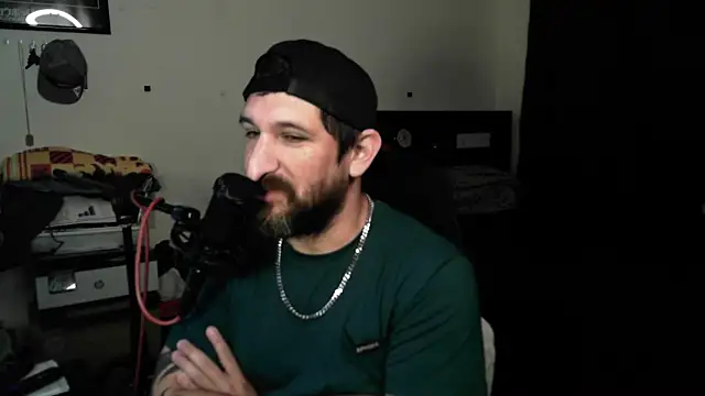 DevilPup75_ Live XXX-chat