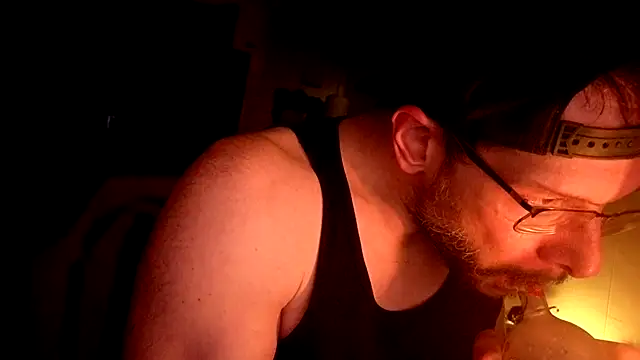 MasterDaddyCool live XXX chat