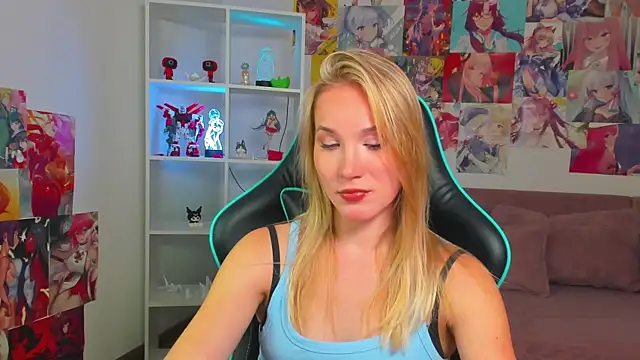 ElaraVoltagen Live XXX chat
