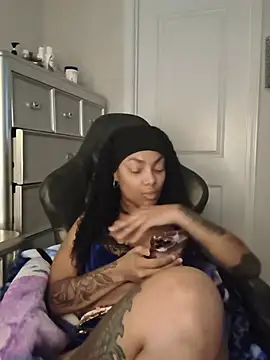 butterflybootyy's Live XXX Chat