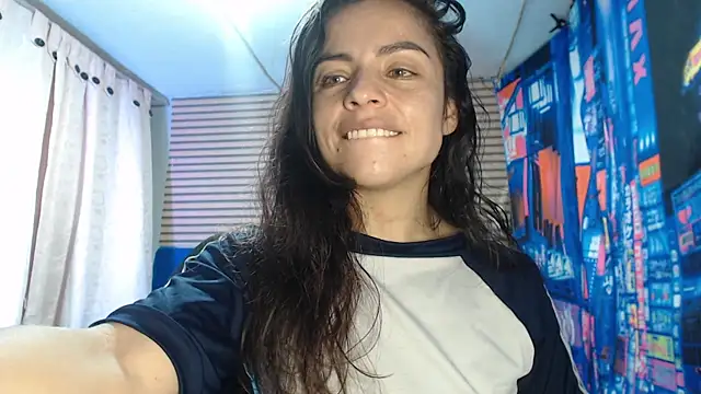Chat +18 de rosse_2504 ao vivo
