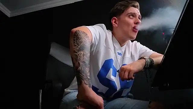 FelixStarkk live XXX chat
