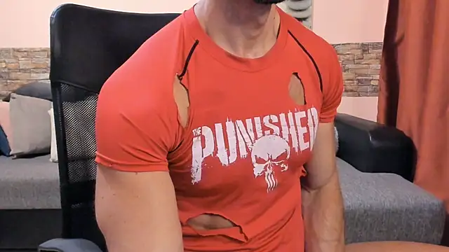 HotHunkTrainer XXX чат на живо
