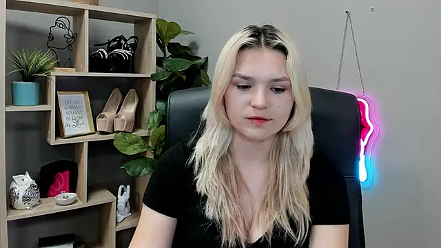 SweetLilyxo's Live XXX Chat