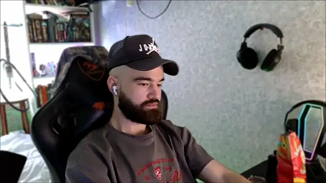 Czat XXX na żywo – _Serious_Man