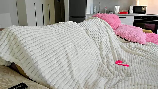 velvet_dream18 Adlı Modelin Canlı XXX Sohbeti