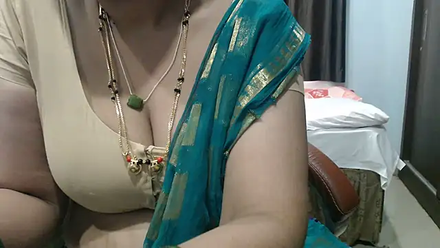 sunitha-3 Live XXX-Chat