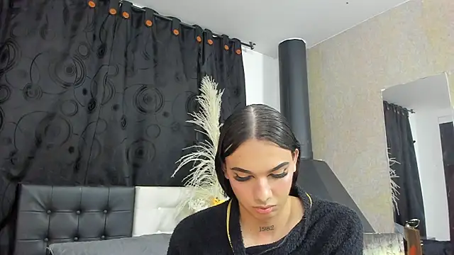 Chat +18 de Almaazz ao vivo