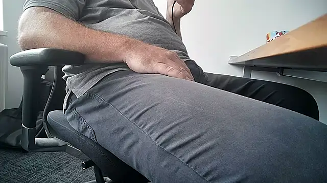 69bezfleku élő XXX-chatje