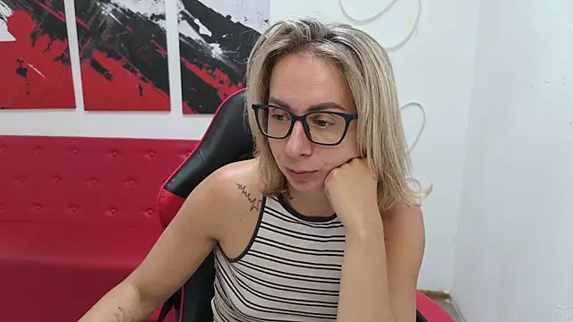 VasilisaSii's Live XXX Chat