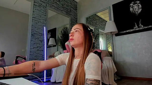 צ'אט XXX בשידור חי של Reina_Cummings