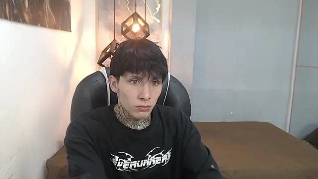 Cry_thereal 现场XXX聊天