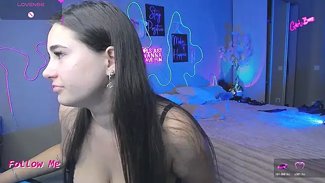 Lillianhot68 live XXX chat