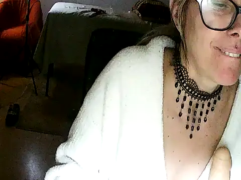 Felinamza's Live XXX Chat