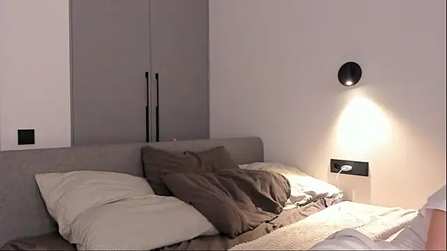 KimikoFolwell live XXX chat