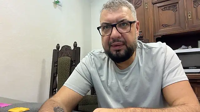 SamirBear's Webcam Show