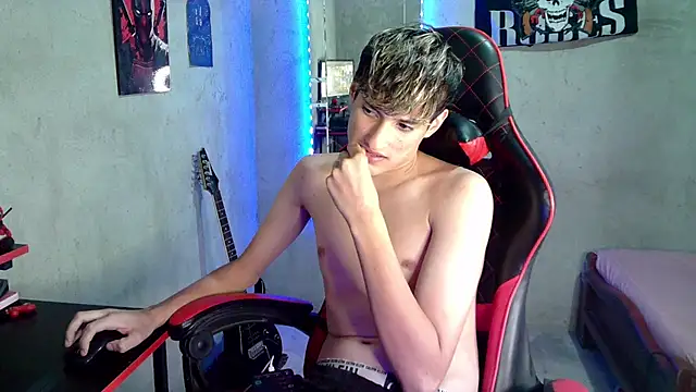 Chat +18 de flaquito_junior ao vivo